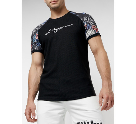 Футболка с вышивкой черного цвета 225176Ch