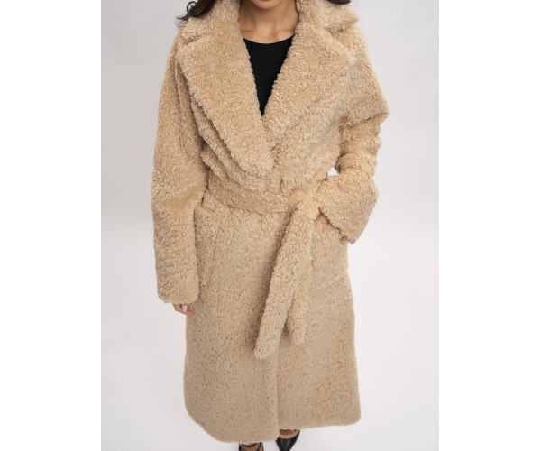 Пальто зимнее женское барашек бежевого цвета 44002B