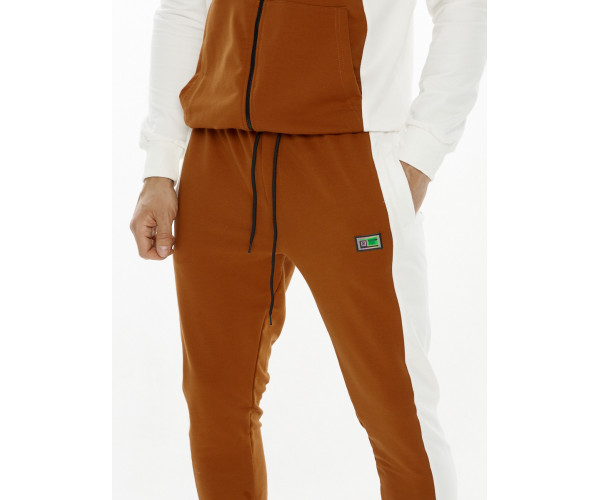 Спортивный костюм трикотажный коричневого цвета 9154K