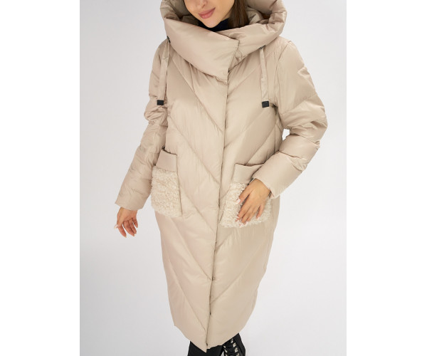 Куртка зимняя бежевого цвета 72185B