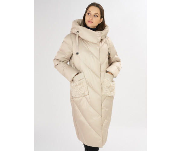 Куртка зимняя бежевого цвета 72185B