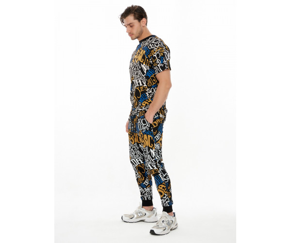 Костюм штаны и футболка с надписями черного цвета 91791Ch