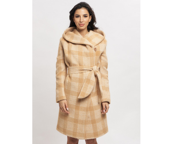 Пальто зимнее женское бежевого цвета 4017B