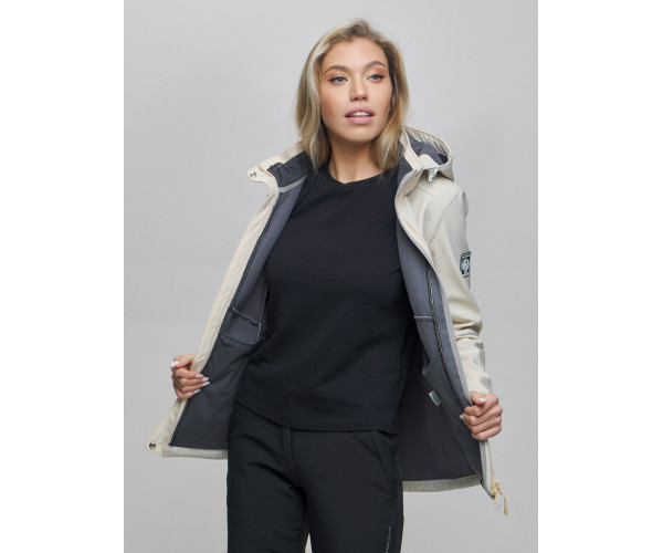 Костюм женский  бежевого цвета 02035B