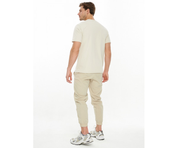 Костюм джоггеры с футболкой бежевого цвета 221096B