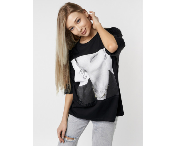 Женские футболки с принтом черного цвета 76098Ch