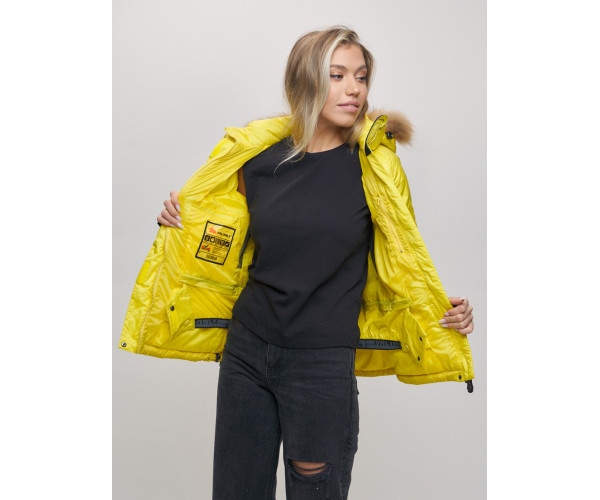Пуховик еврозима с мехом Valianly желтого цвета 22107J