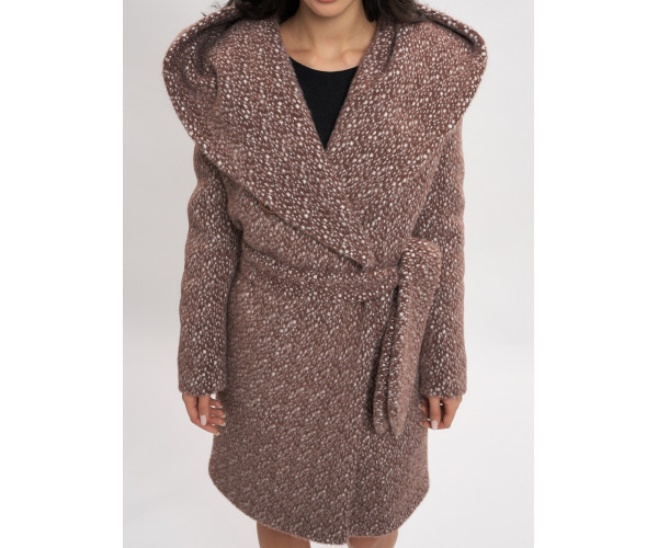 Пальто зимнее женское коричневого цвета 4017K