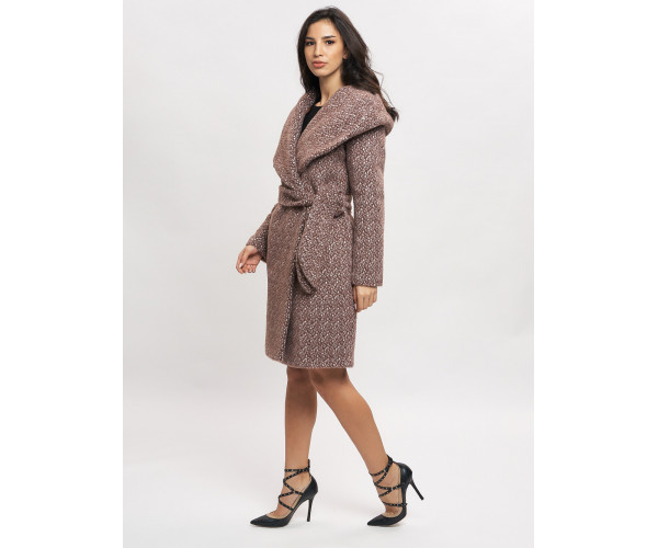 Пальто зимнее женское коричневого цвета 4017K