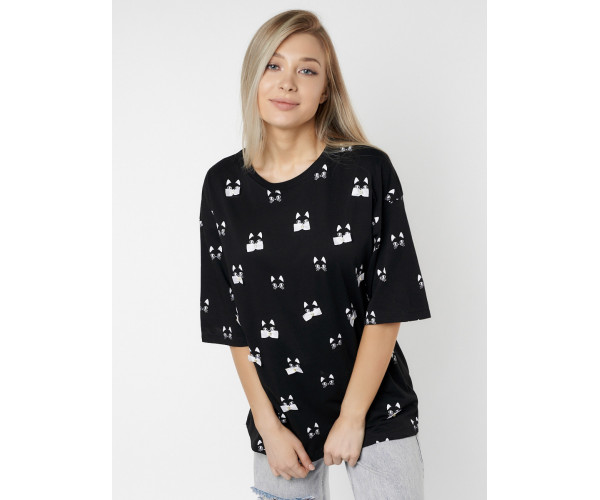 Женские футболки с принтом черного цвета 76032Ch