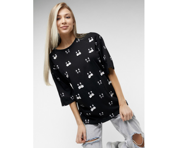 Женские футболки с принтом черного цвета 76032Ch