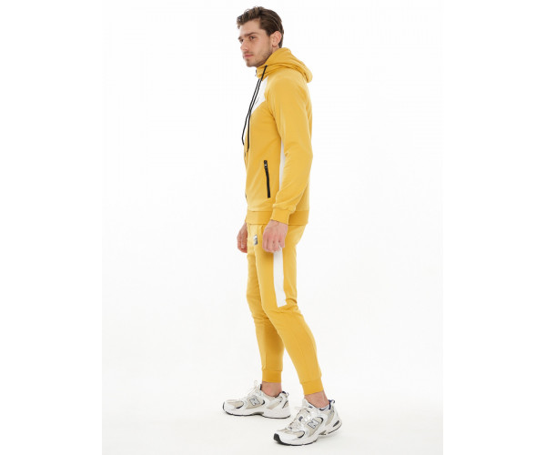 Спортивный костюм трикотажный горчичного цвета 9149G