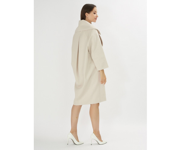 Пальто демисезонное бежевого цвета 41810B