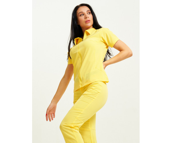 Спортивная футболка поло женская желтого цвета 33412J