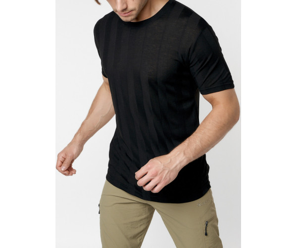 Однотонная футболка черного цвета 221411Ch
