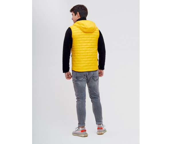 Жилетка стеганная Valianly желтого цвета 93347J