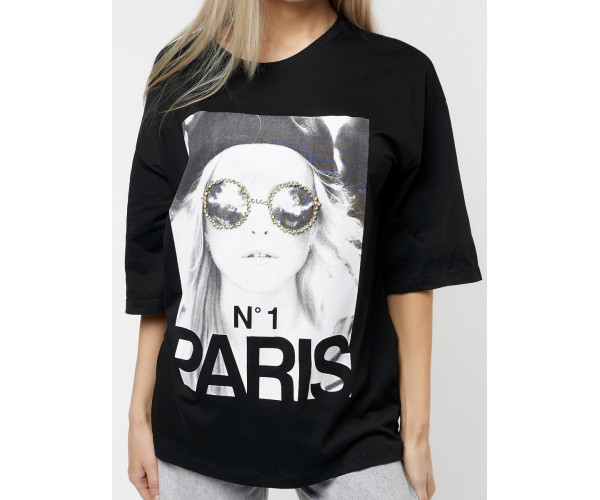 Женские футболки с принтом черного цвета 76110Ch